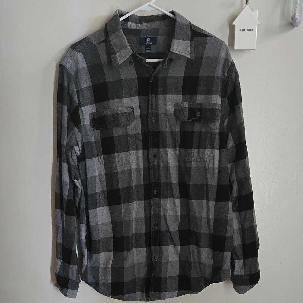 Men's Black and Gray Checkered Shirt
